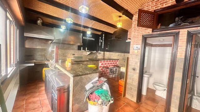 Kommersiell till salu i Centro, Estepona - 98 500 € (Ref: 8936365)