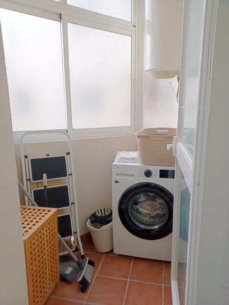 3 makuuhuone Asunto vuokrattavana paikassa Estepona mukana 
autotalli - 1 550 € (Ref: 8973960)