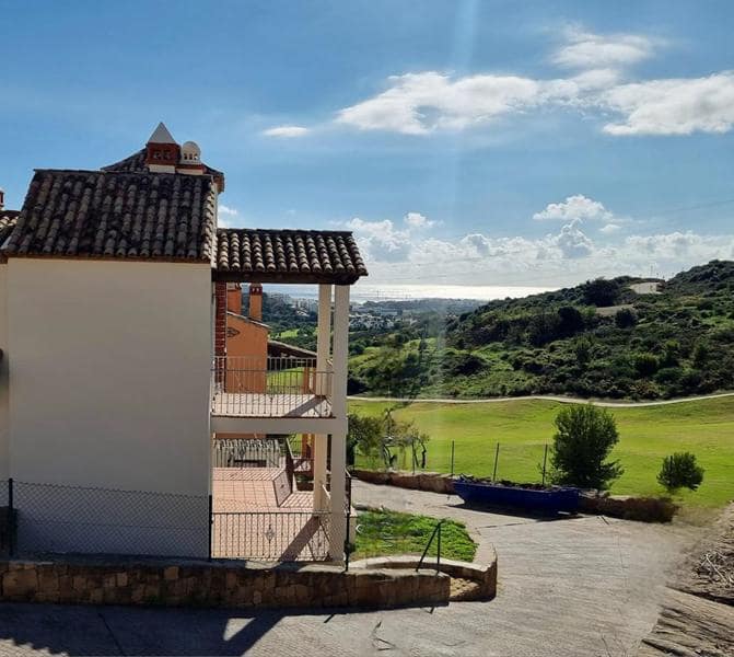 3 soverom Rekkehus til salgs i Estepona med svømmebasseng garasje - € 470 250 (Ref: 8987727)