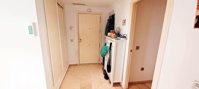 2 bedroom Flat for sale in Estepona with garage - € 403,000 (Ref: 8997363)