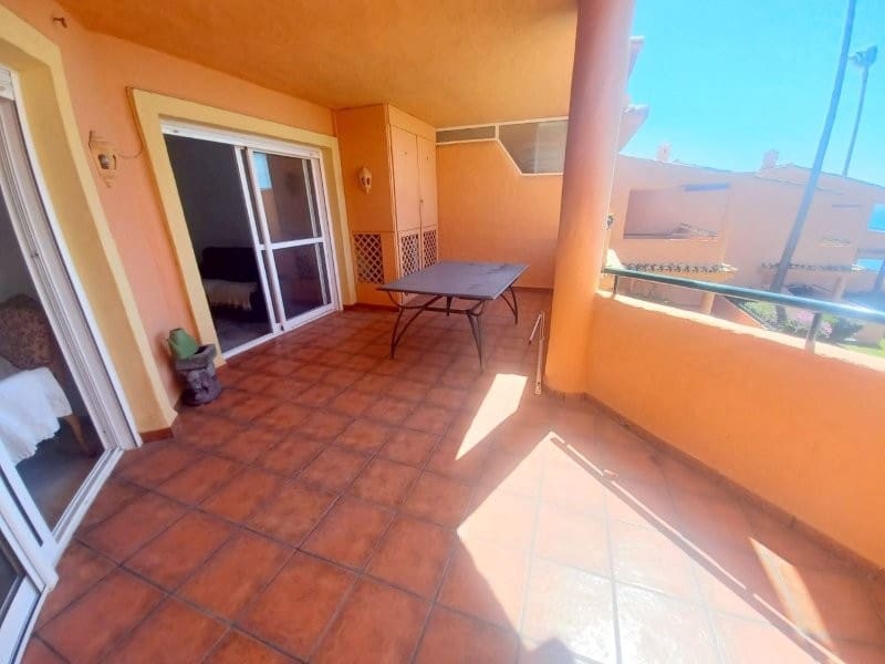 3 bedroom Flat for sale in San Luis de Sabinillas with pool - € 495,000 (Ref: 8998314)