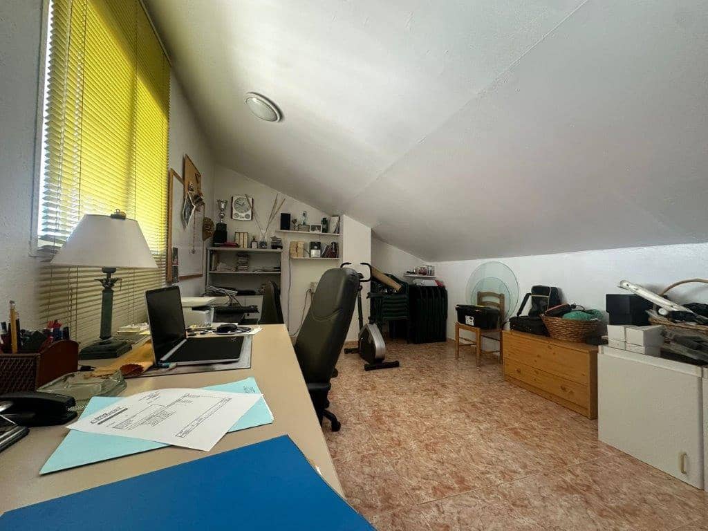 4 soverom Hus til salgs i Puerto de la Torre - € 450 000 (Ref: 9002488)