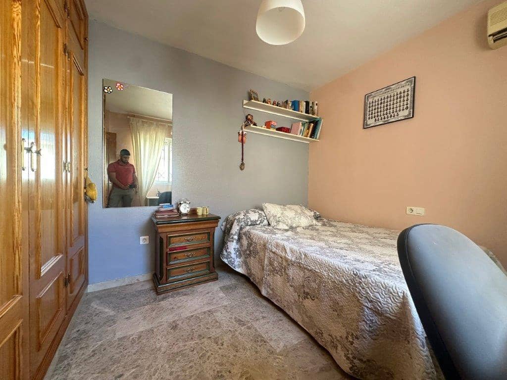 4 soverom Hus til salgs i Puerto de la Torre - € 450 000 (Ref: 9002488)