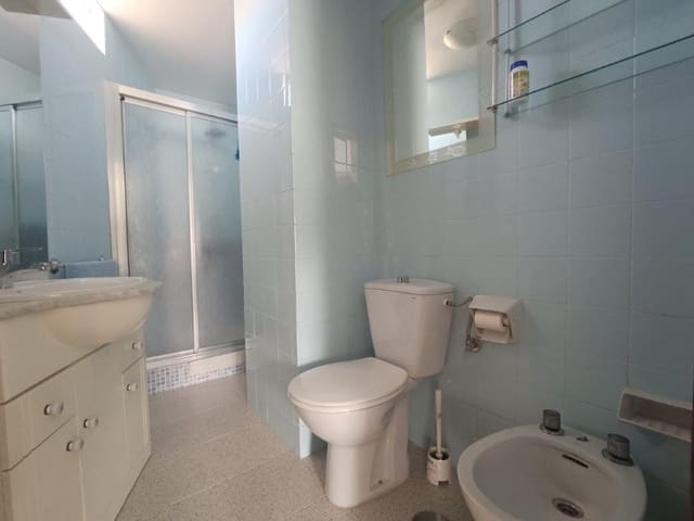 4 bedroom Flat for rent in Centro, Málaga city - € 1,600 (Ref: 9009333)
