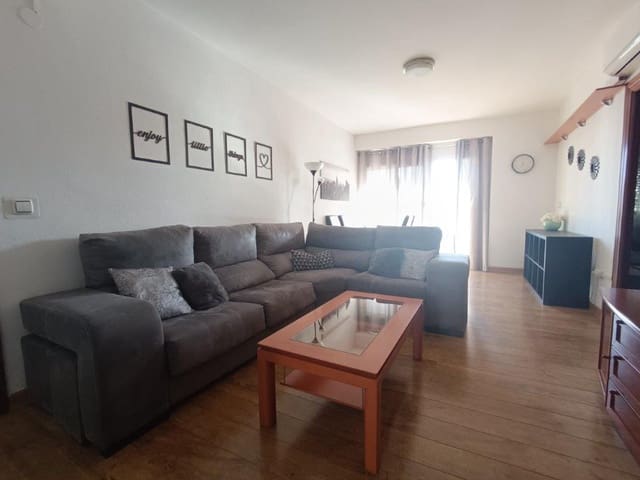4 bedroom Flat for rent in Centro, Málaga city - € 1,600 (Ref: 9009333)