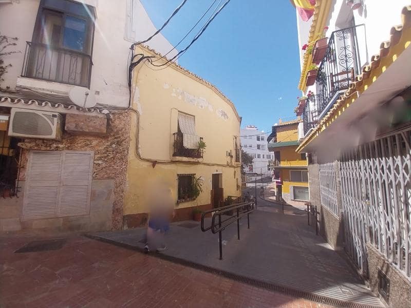 3 bedroom Townhouse for sale in Marbella - € 530,250 (Ref: 9016573)