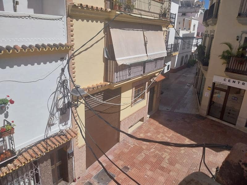 3 bedroom Townhouse for sale in Marbella - € 530,250 (Ref: 9016573)