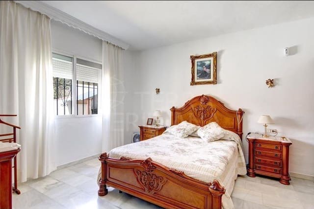 Solar/Parcela en Estepona en venta - 850.000 € (Ref: 9025507)
