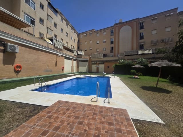 3 soveværelse Penthouse til leje i El Consul, Málaga by med swimmingpool garage - € 1.600 (Ref: 9063427)