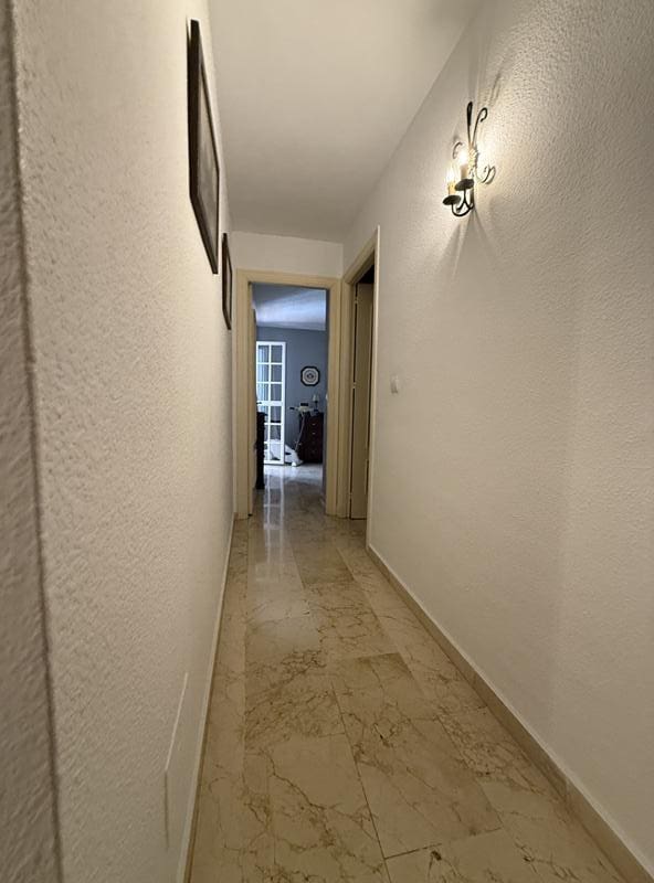 Piso de 3 habitaciones en Estepona en venta - 272.000 € (Ref: 9072893)