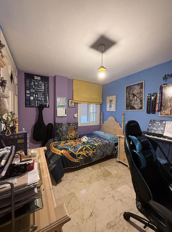 Piso de 3 habitaciones en Estepona en venta - 272.000 € (Ref: 9072893)