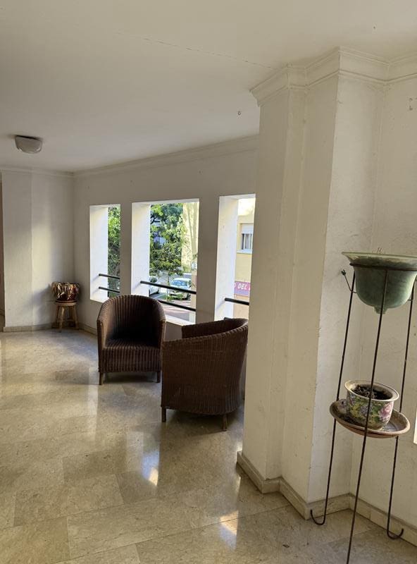 Piso de 3 habitaciones en Estepona en venta - 272.000 € (Ref: 9072893)