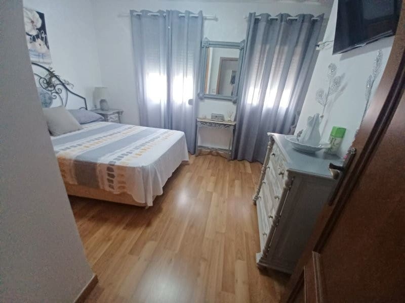 4 bedroom Townhouse for sale in Manilva - € 208,950 (Ref: 9084662)