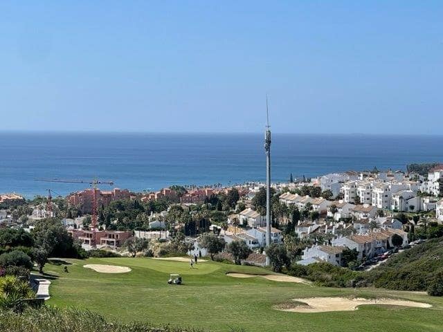 3 soveværelse Rækkehus til salg i San Luis de Sabinillas med swimmingpool - € 395.000 (Ref: 9087521)