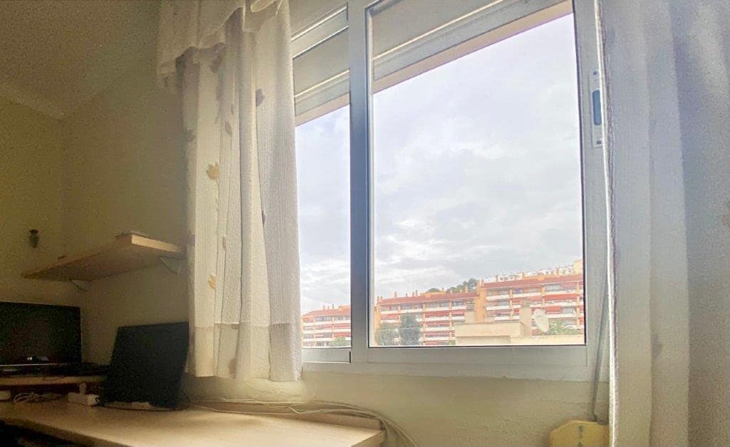 Piso de 3 habitaciones en Málaga ciudad en venta con garaje - 285.000 € (Ref: 9097363)