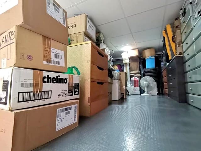 Erhverv til salg i Teatinos, Málaga by - zł 239.830 (Ref: 9097364)