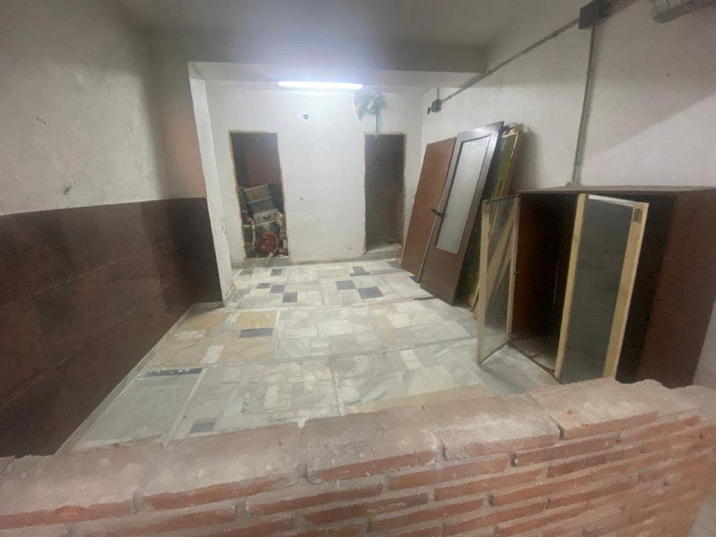 Kommersiell til salgs i Malaga by - € 97 550 (Ref: 9097367)