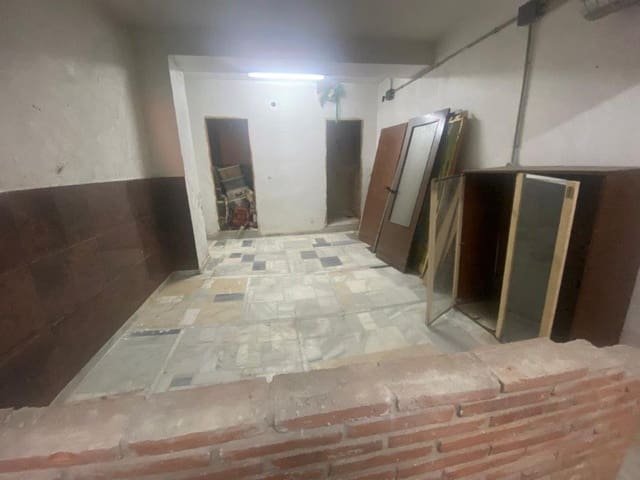 Kommersiell til salgs i Málaga by - € 97 550 (Ref: 9097367)