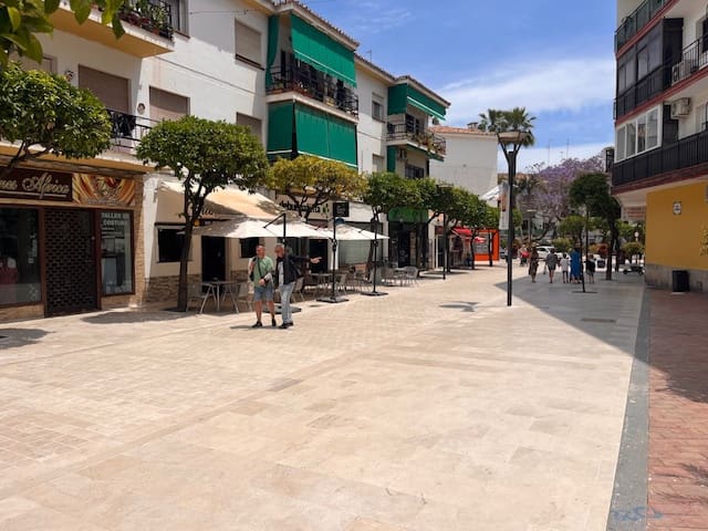 Erhverv til leje i Estepona - € 1.500 (Ref: 9118175)