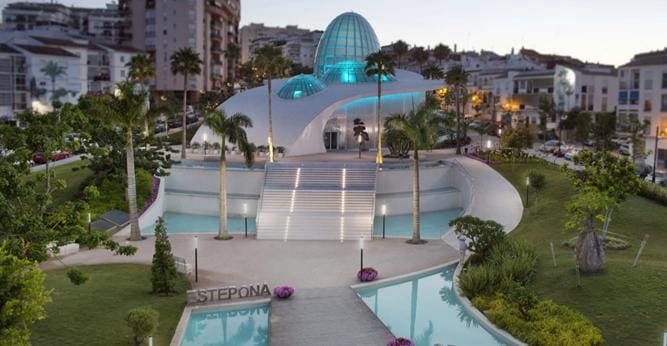 Kaupallinen vuokrattavana paikassa Estepona - 1 500 € (Ref: 9118175)