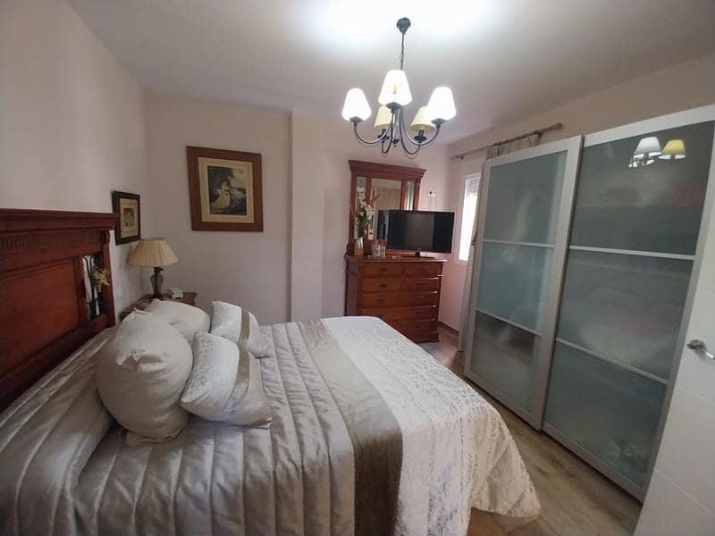 3 soveværelse Lejlighed til salg i Estepona - € 425.000 (Ref: 9131028)