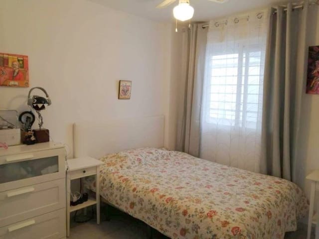 Piso de 2 habitaciones en Casares en venta con garaje - 211.000 € (Ref: 9131823)