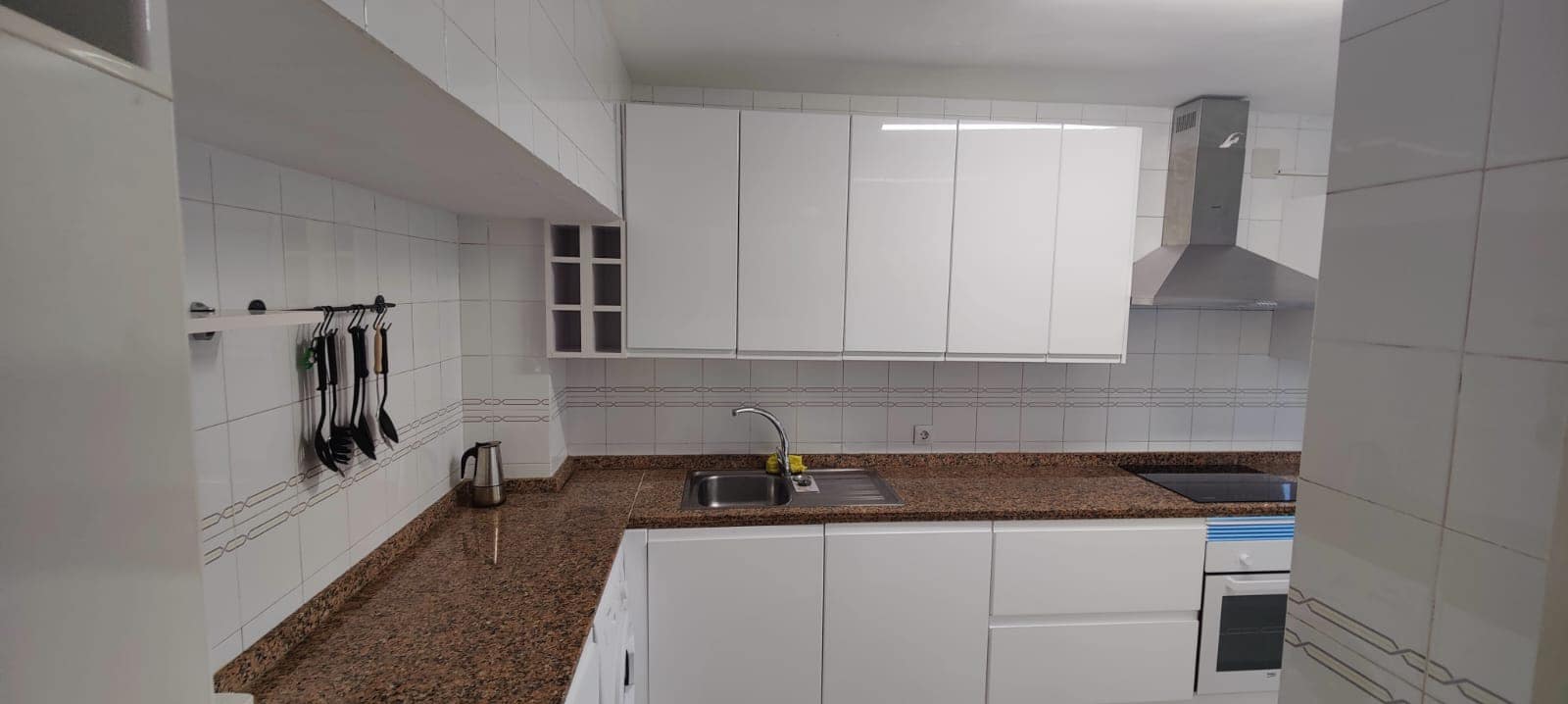 4 soveværelse Rækkehus til salg i San Luis de Sabinillas med swimmingpool - € 650.000 (Ref: 9138768)