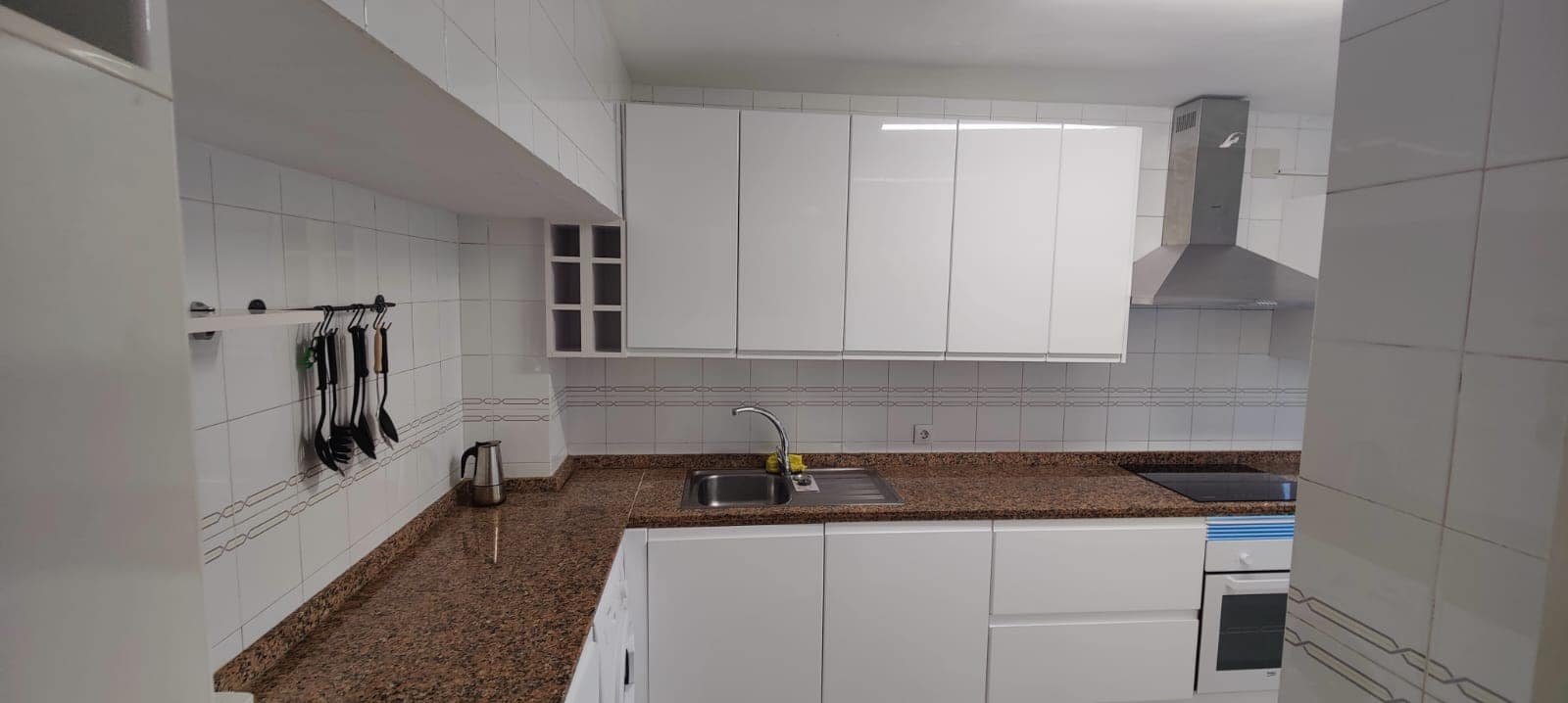 4 soveværelse Rækkehus til salg i San Luis de Sabinillas med swimmingpool - € 650.000 (Ref: 9138768)