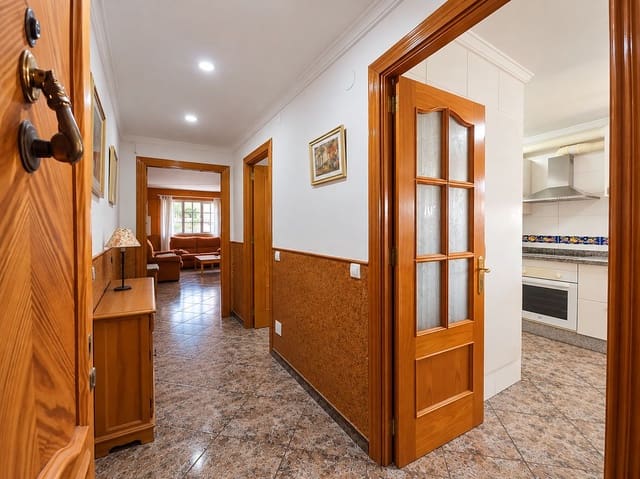 4 sypialnia Mieszkanie na sprzedaż w Teatinos, Miasto Málaga z garażem - 382 000 € (Ref: 9150890)