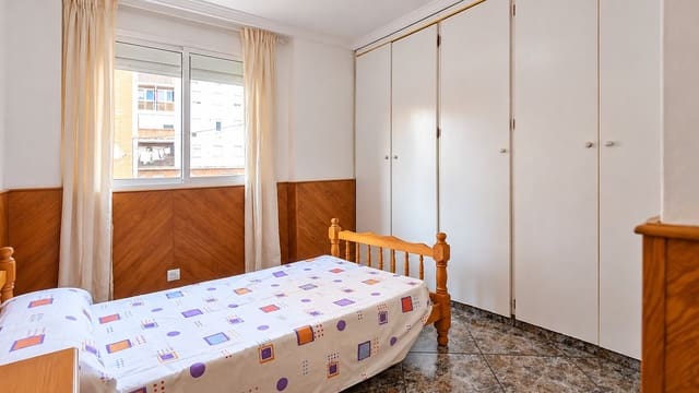 4 sypialnia Mieszkanie na sprzedaż w Teatinos, Miasto Málaga z garażem - 382 000 € (Ref: 9150890)