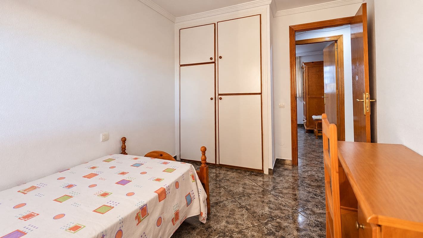 4 sypialnia Mieszkanie na sprzedaż w Miasto Malaga z garażem - 382 000 € (Ref: 9150890)
