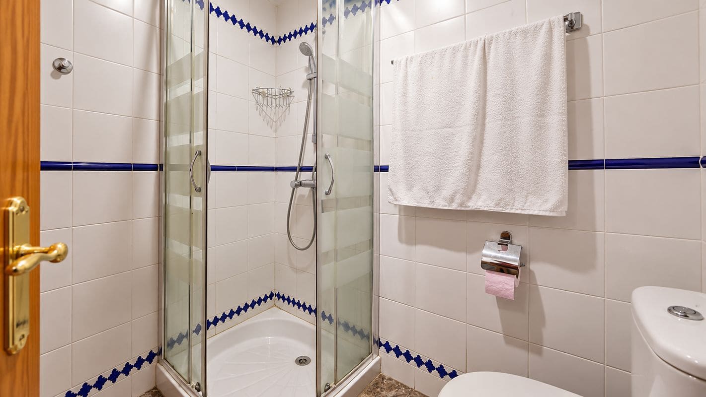 4 sypialnia Mieszkanie na sprzedaż w Miasto Malaga z garażem - 382 000 € (Ref: 9150890)