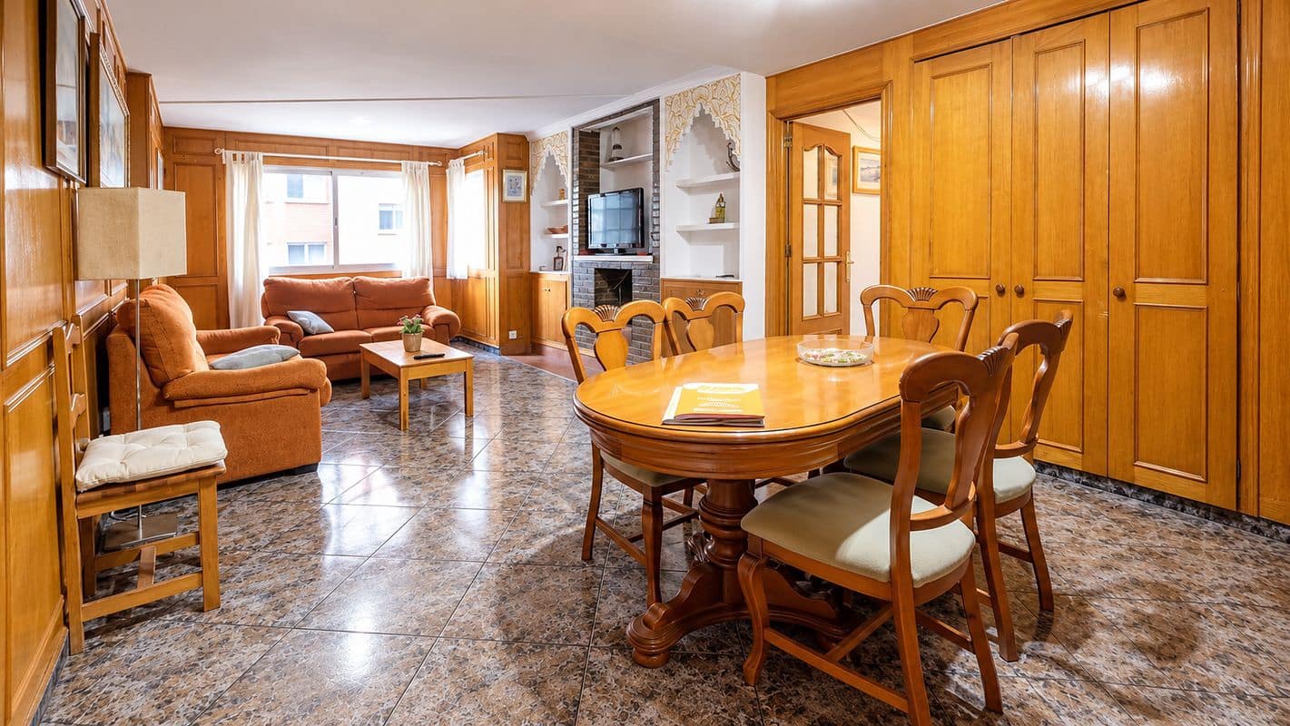 4 sypialnia Mieszkanie na sprzedaż w Miasto Malaga z garażem - 382 000 € (Ref: 9150890)