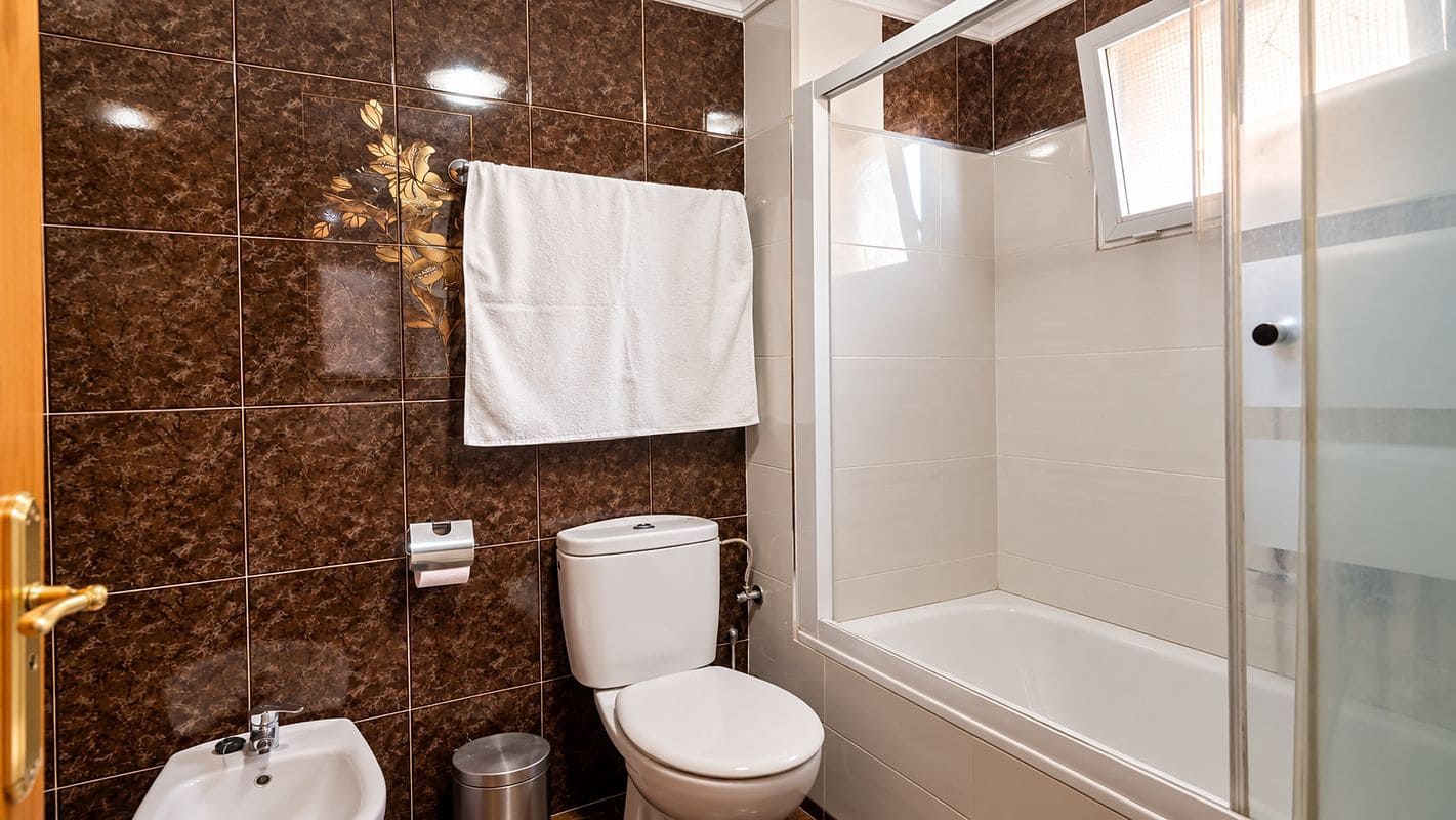 4 sypialnia Mieszkanie na sprzedaż w Miasto Malaga z garażem - 382 000 € (Ref: 9150890)