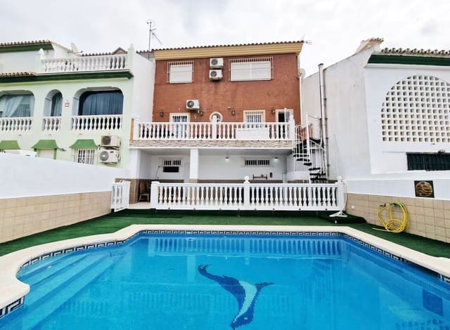 Adosado de 5 habitaciones en Puerto de la Torre, Málaga ciudad en venta con piscina garaje - 690.000 € (Ref: 9150894)