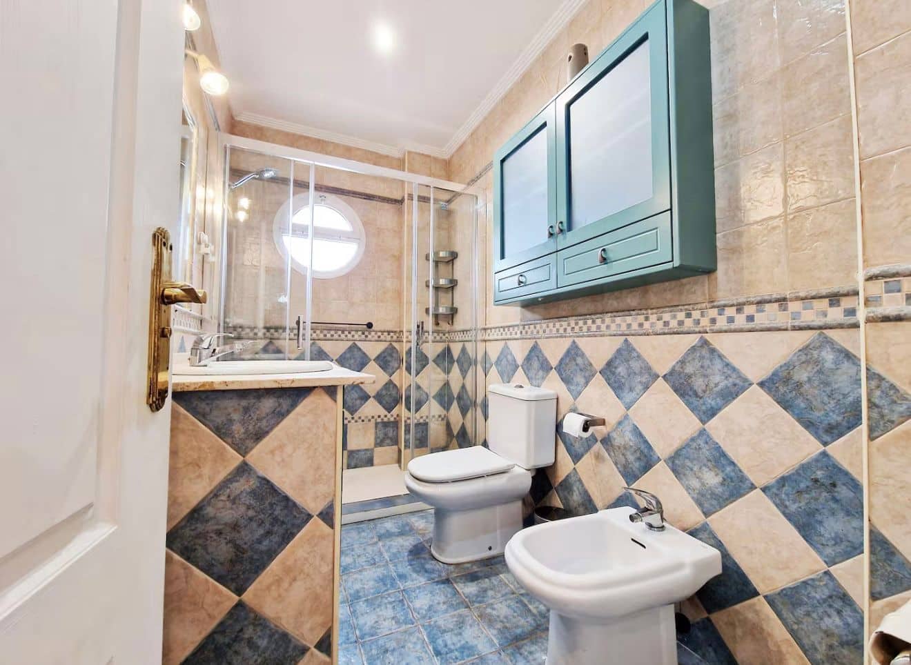 5 slaapkamer Rijtjeshuis te huur in Puerto de la Torre met zwembad garage - € 2.800 (Ref: 9150895)