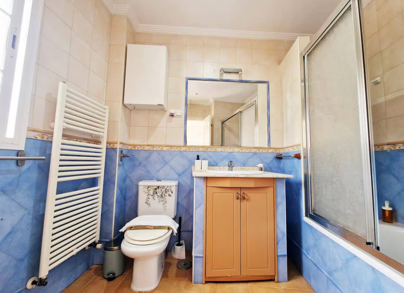5 slaapkamer Rijtjeshuis te huur in Puerto de la Torre met zwembad garage - € 2.800 (Ref: 9150895)
