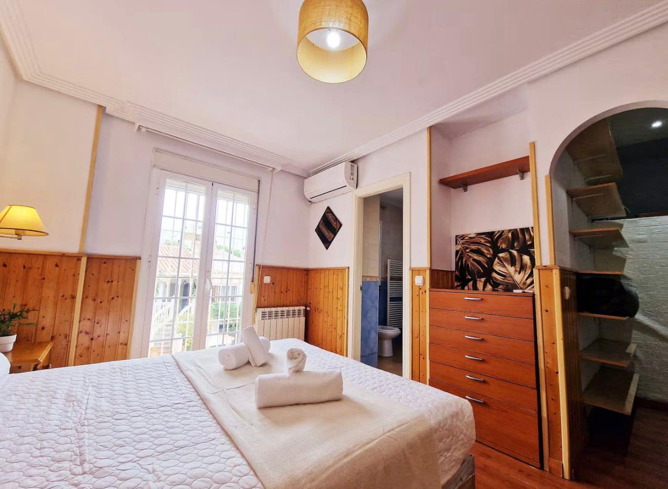 5 slaapkamer Rijtjeshuis te huur in Puerto de la Torre met zwembad garage - € 2.800 (Ref: 9150895)