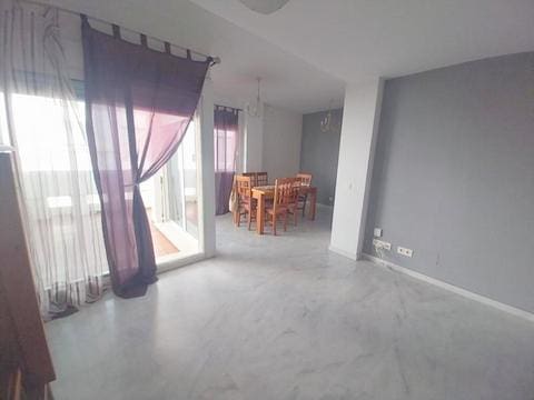 3 soveværelse Lejlighed til salg i Estepona med swimmingpool garage - € 299.000 (Ref: 9151030)