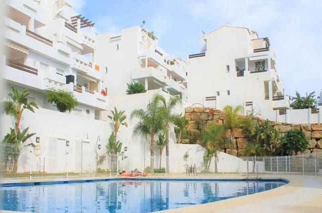 3 bedroom Flat for sale in Estepona with pool garage - € 318,150 (Ref: 9151030)