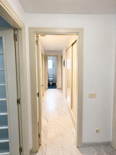 Piso de 3 habitaciones en Estepona en venta con piscina garaje - 318.150 € (Ref: 9151030)