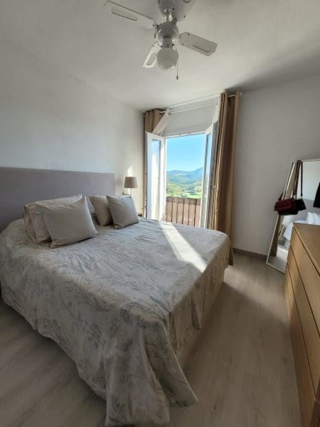 3 soveværelse Rækkehus til salg i Manilva med swimmingpool - € 290.000 (Ref: 9159014)