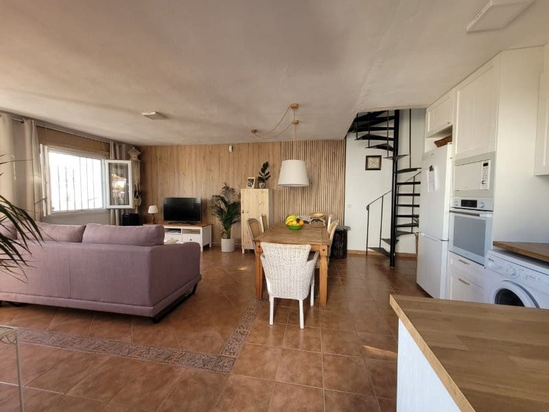 3 soveværelse Rækkehus til salg i Manilva med swimmingpool - € 290.000 (Ref: 9159014)