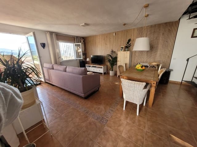 3 soveværelse Rækkehus til salg i Manilva med swimmingpool - € 290.000 (Ref: 9159014)