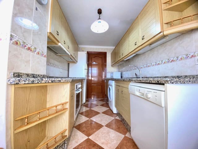 3 slaapkamer Flat te koop in Malaga stad - € 349.900 (Ref: 9164521)