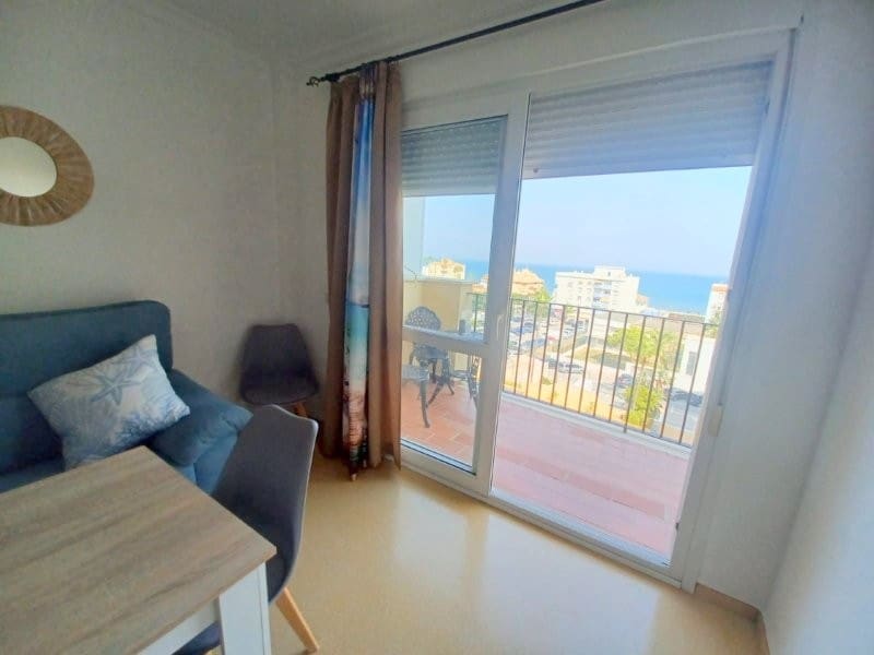 2 bedroom Flat for sale in San Luis de Sabinillas with garage - € 304,000 (Ref: 9184733)