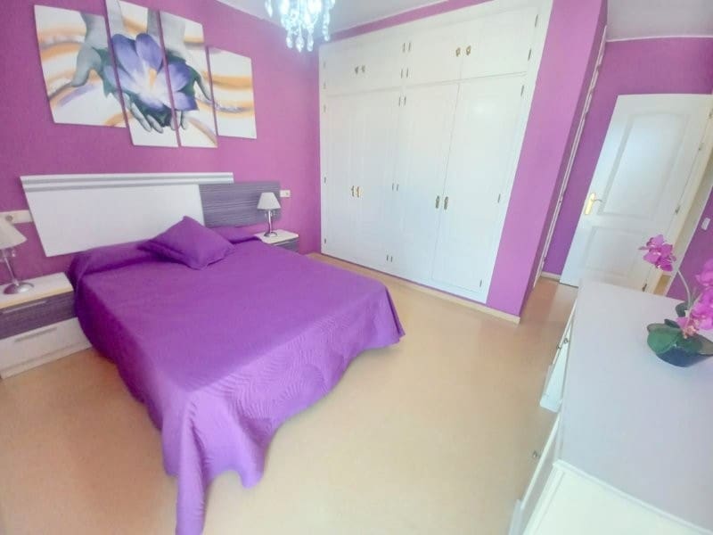 2 bedroom Flat for sale in San Luis de Sabinillas with garage - € 304,000 (Ref: 9184733)