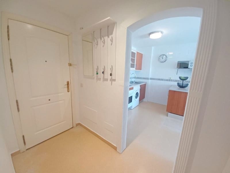 2 bedroom Flat for sale in San Luis de Sabinillas with garage - € 304,000 (Ref: 9184733)