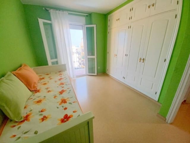 2 bedroom Flat for sale in San Luis de Sabinillas, Manilva with garage - € 304,000 (Ref: 9184733)