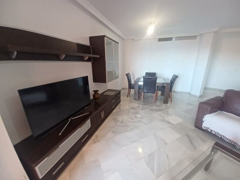 3 makuuhuone Asunto myytävänä paikassa San Luis de Sabinillas mukana uima-altaan - 495 000 € (Ref: 9191885)